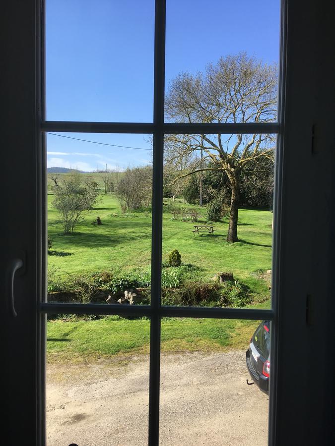 Bed and Breakfast La Maire Saint-Victor-Rouzaud Экстерьер фото